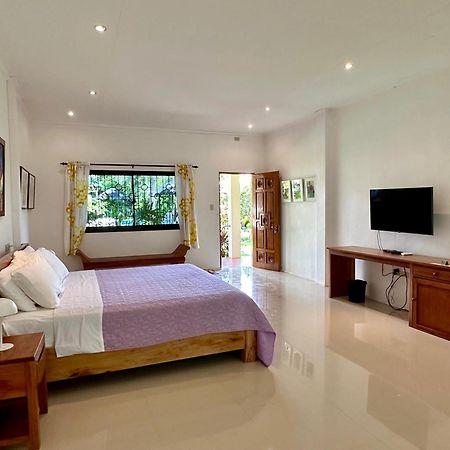 Strutz Art Garden Resort Bangued Extérieur photo