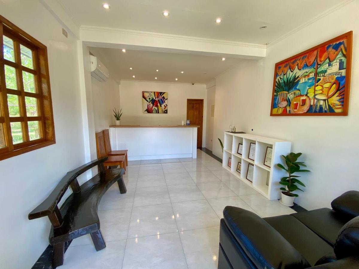 Strutz Art Garden Resort Bangued Extérieur photo