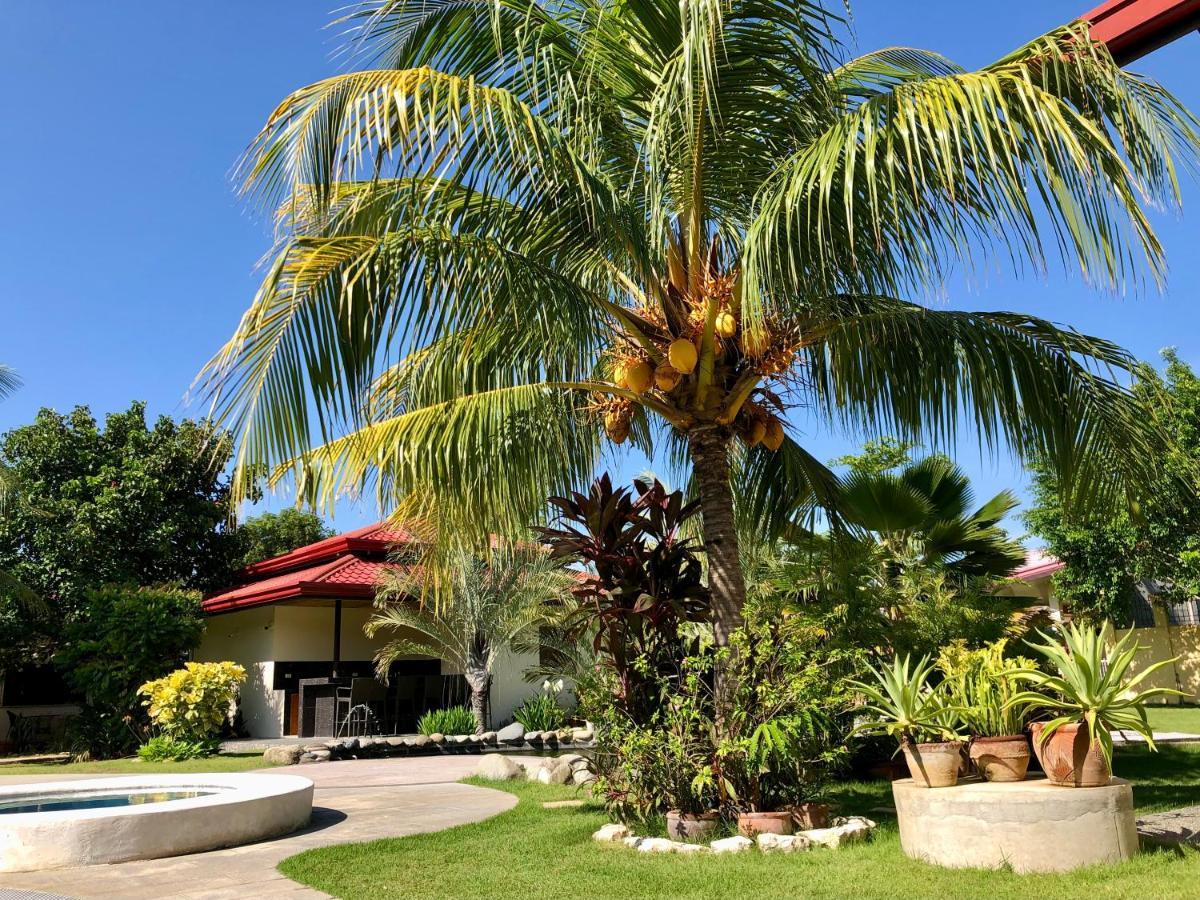 Strutz Art Garden Resort Bangued Extérieur photo