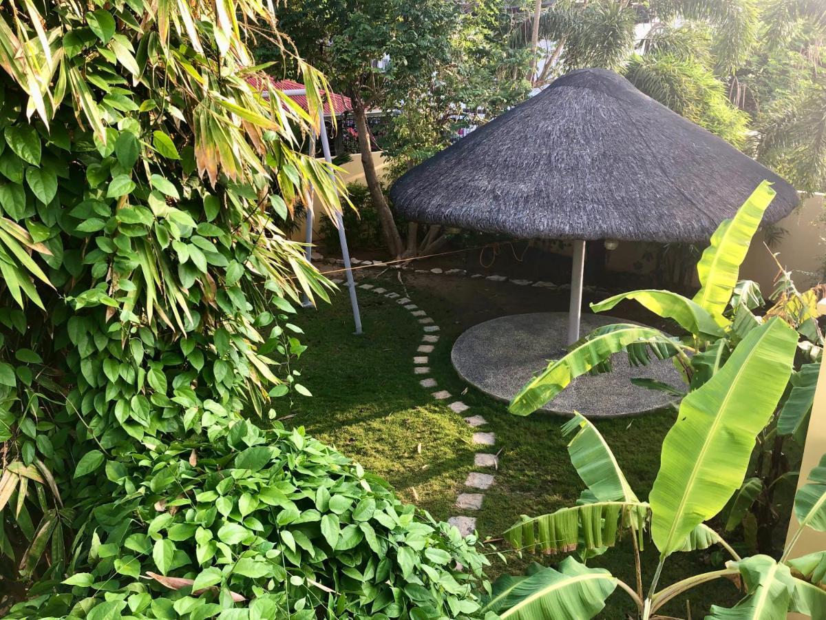 Strutz Art Garden Resort Bangued Extérieur photo