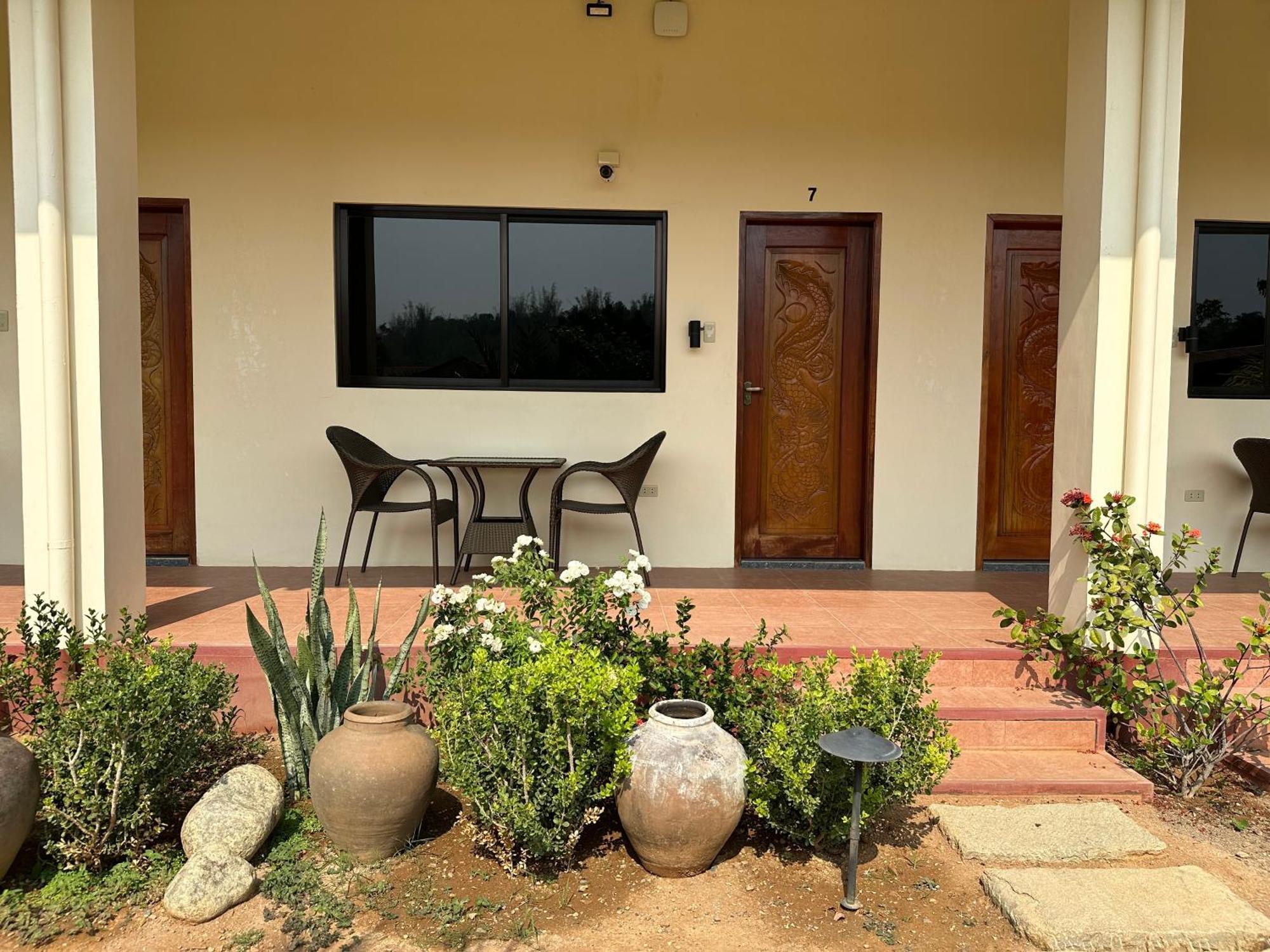 Strutz Art Garden Resort Bangued Chambre photo